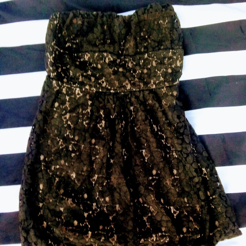 Black Lacey Strapless Top